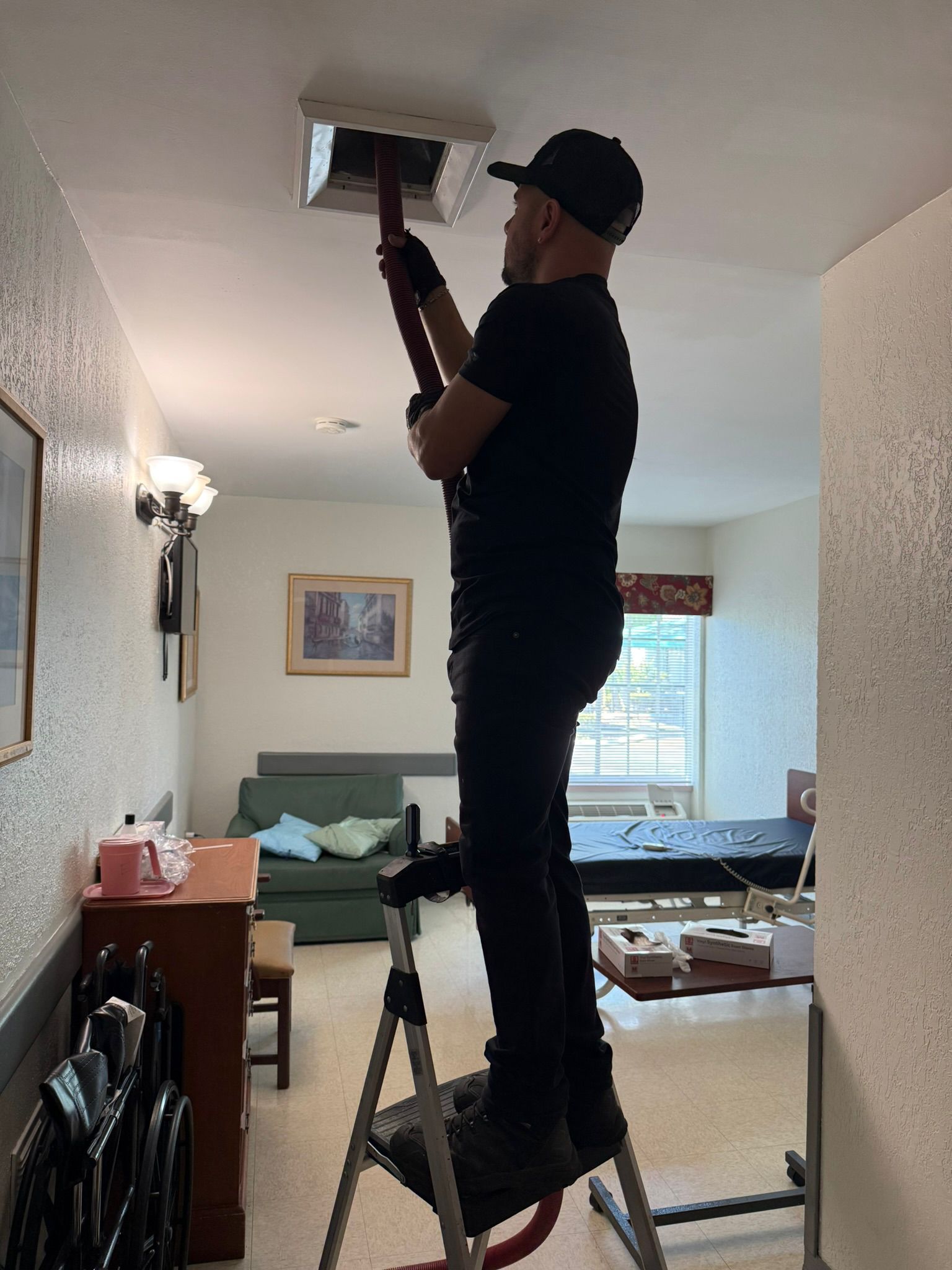 Air duct cleaning service in residential or assisted living facility South Florida